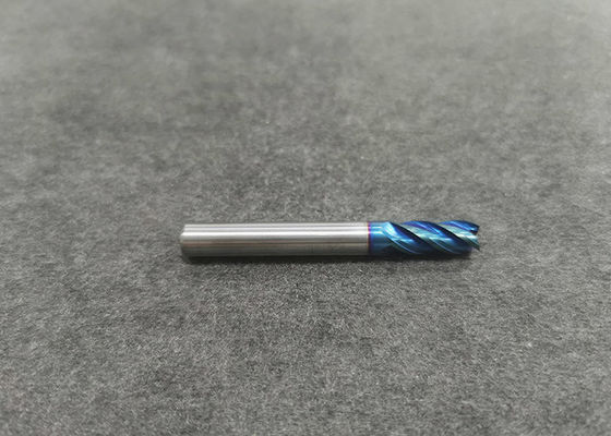 良い価格 HRC 65の粉砕のエンド ミル4のフルートの正方形の頭部の製粉の切削工具 オンライン