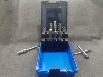 良い価格 WOOD/MARBLE/GRANITE/SS/CARBONの鋼鉄のためのブラック ボックスの銀色のぎざぎざ オンライン